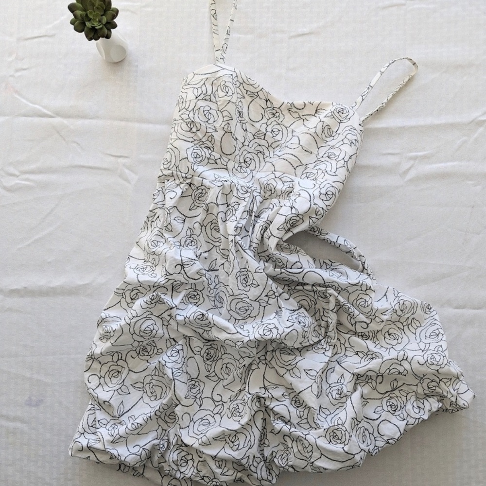 I.N. San Francisco Black + White Rose Bubble Dress